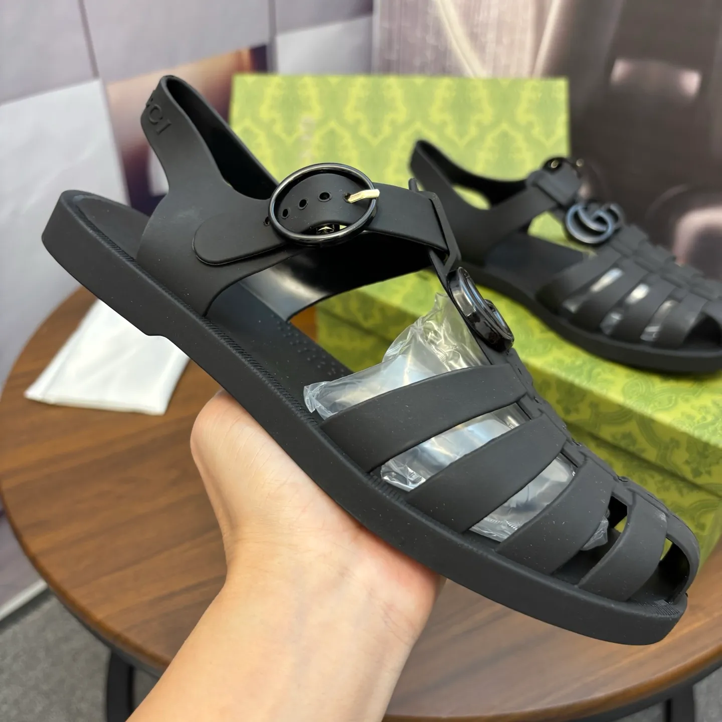 Men's shoes 260💰 [Gucci] Counter quality, top-quality original goods, real photos! Original TPU material, fine workmanship, comfortable; genuine 1:1 replica Size: 36 ~ 46